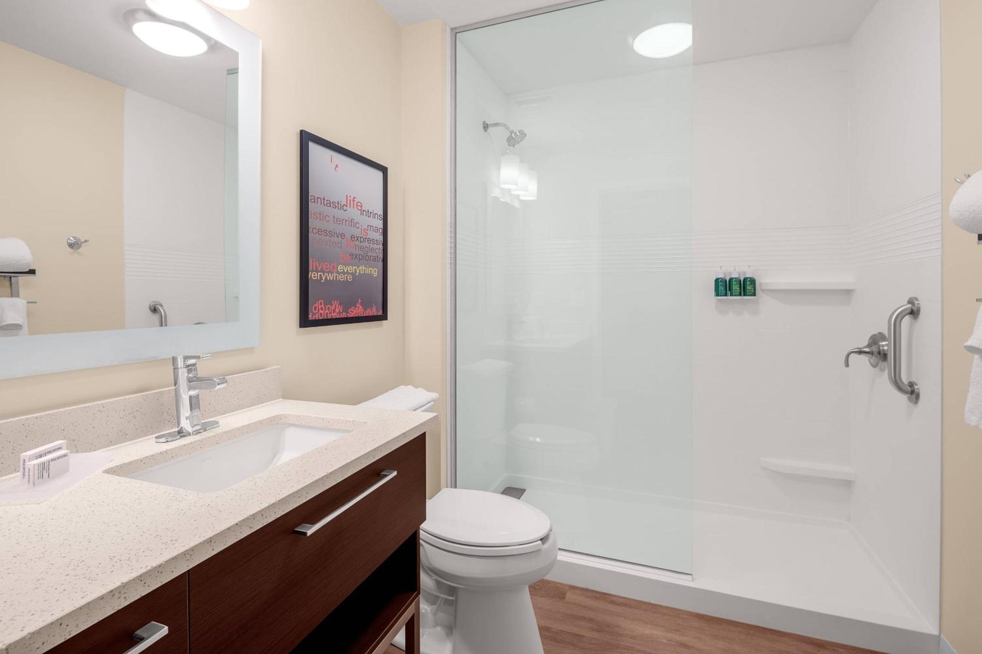 Towneplace Suites Cincinnati Fairfield Eksteriør billede