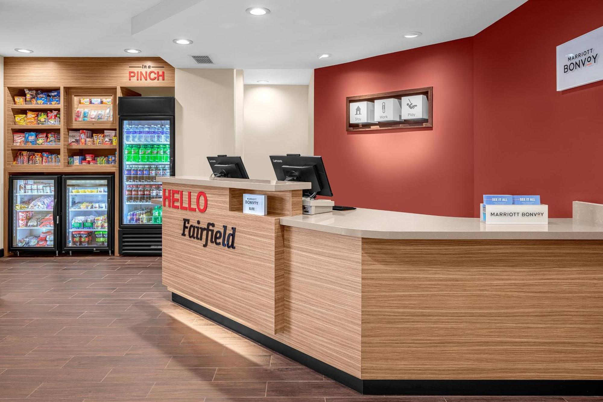 Towneplace Suites Cincinnati Fairfield Eksteriør billede